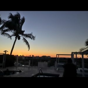 Meet your Posher, Devora